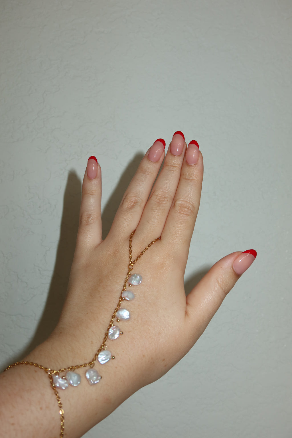 Perla Handchain