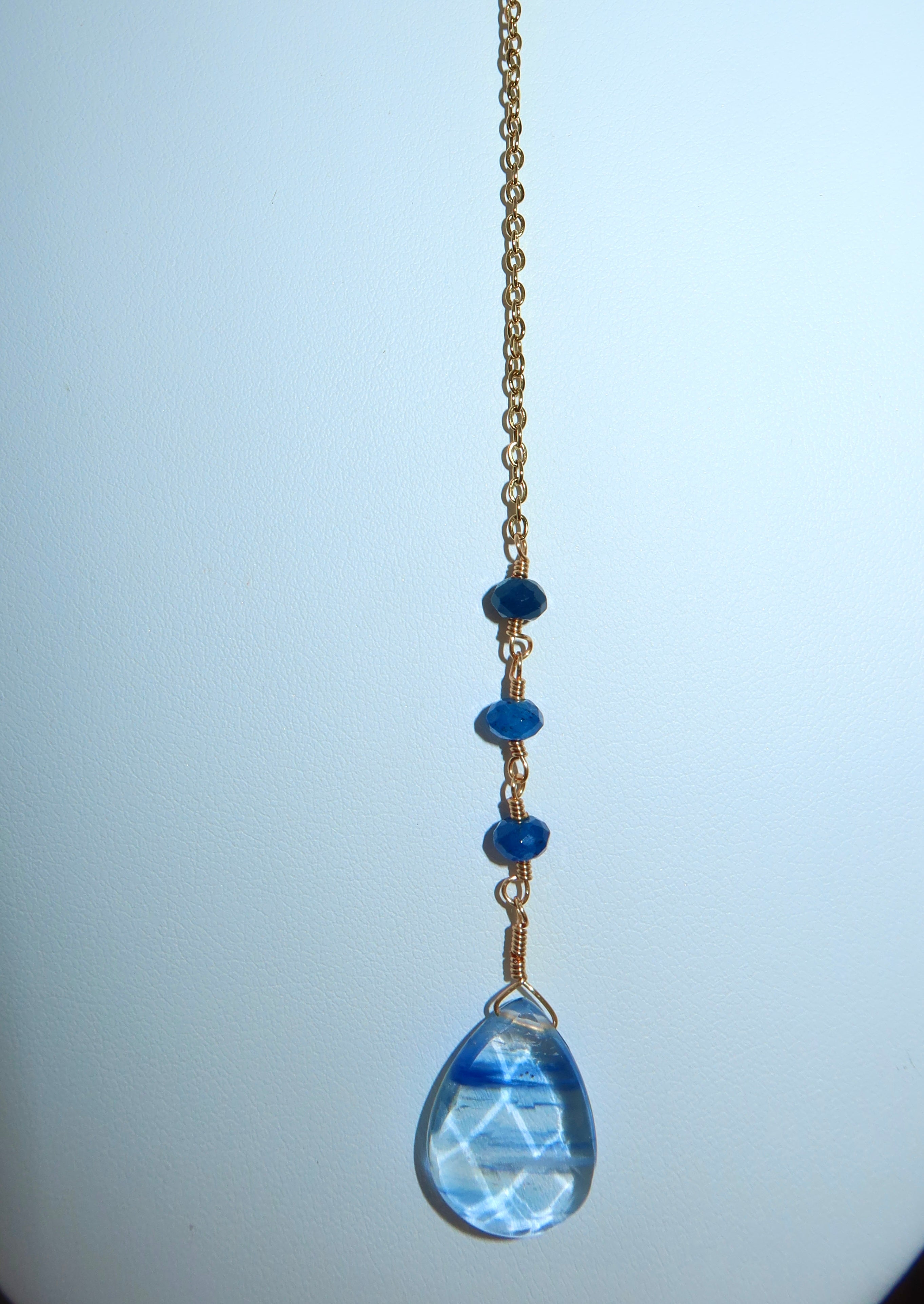 Shy Necklace